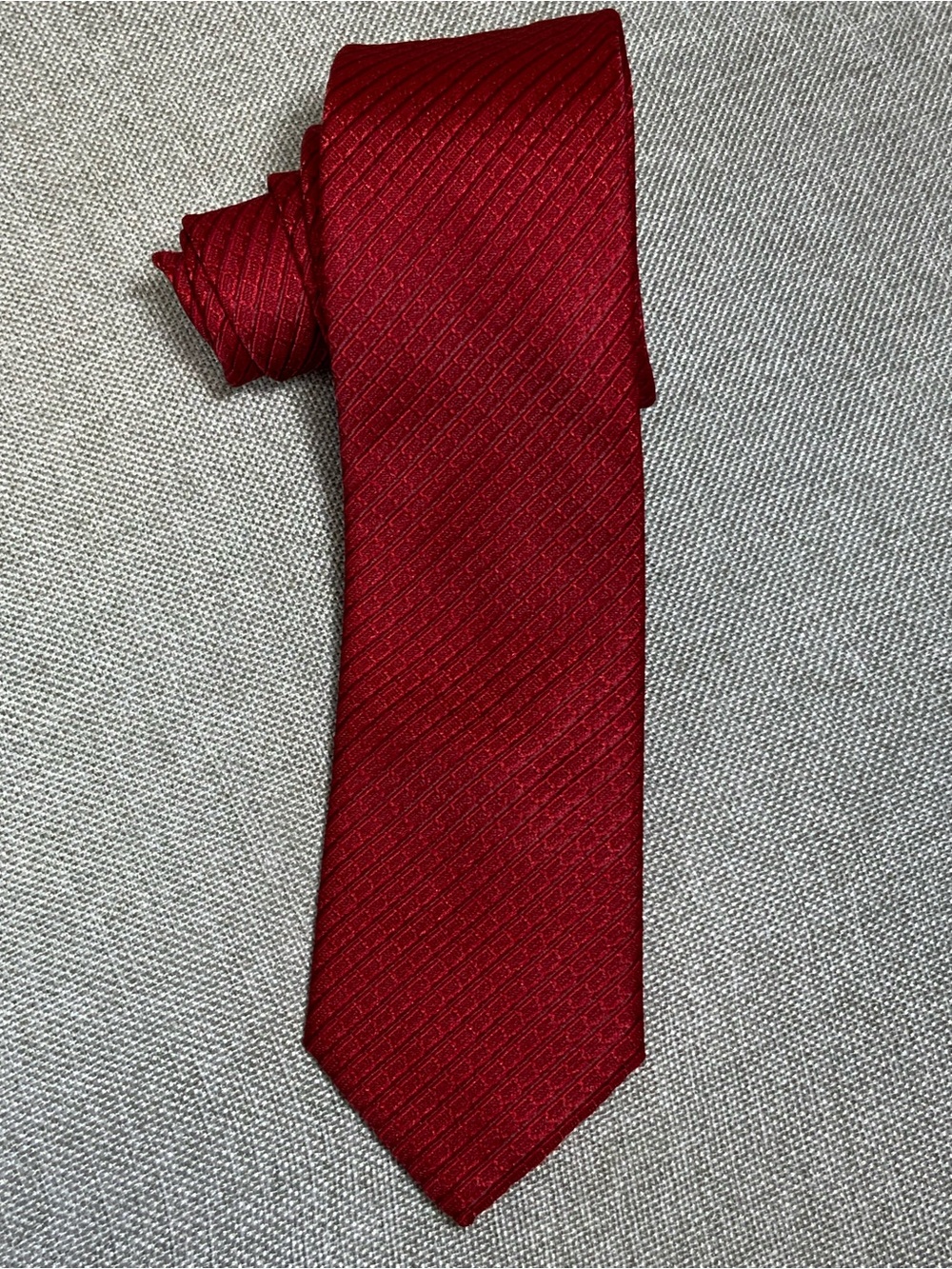 Perry Ellis Deep Red Solid Tie - Picture 3 of 7